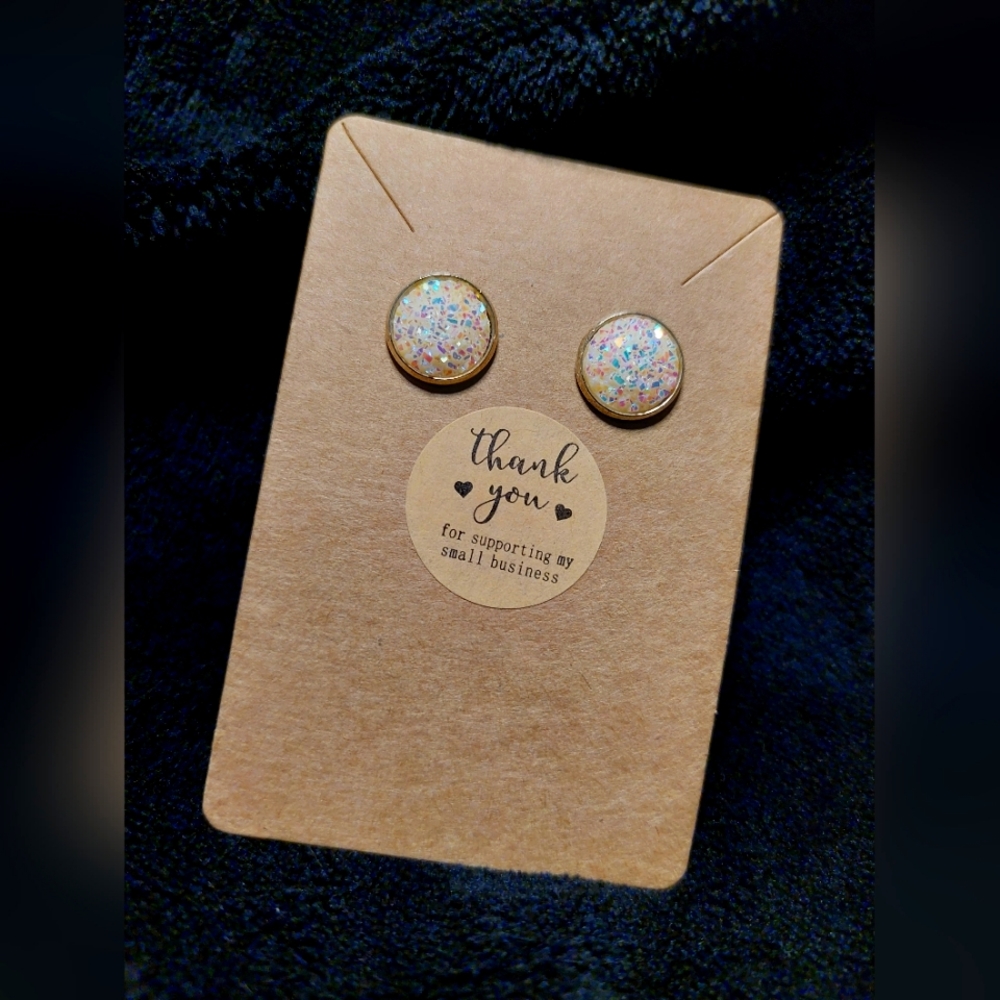 💥3 for 15! Sparkly white/iridescent druzy earrings